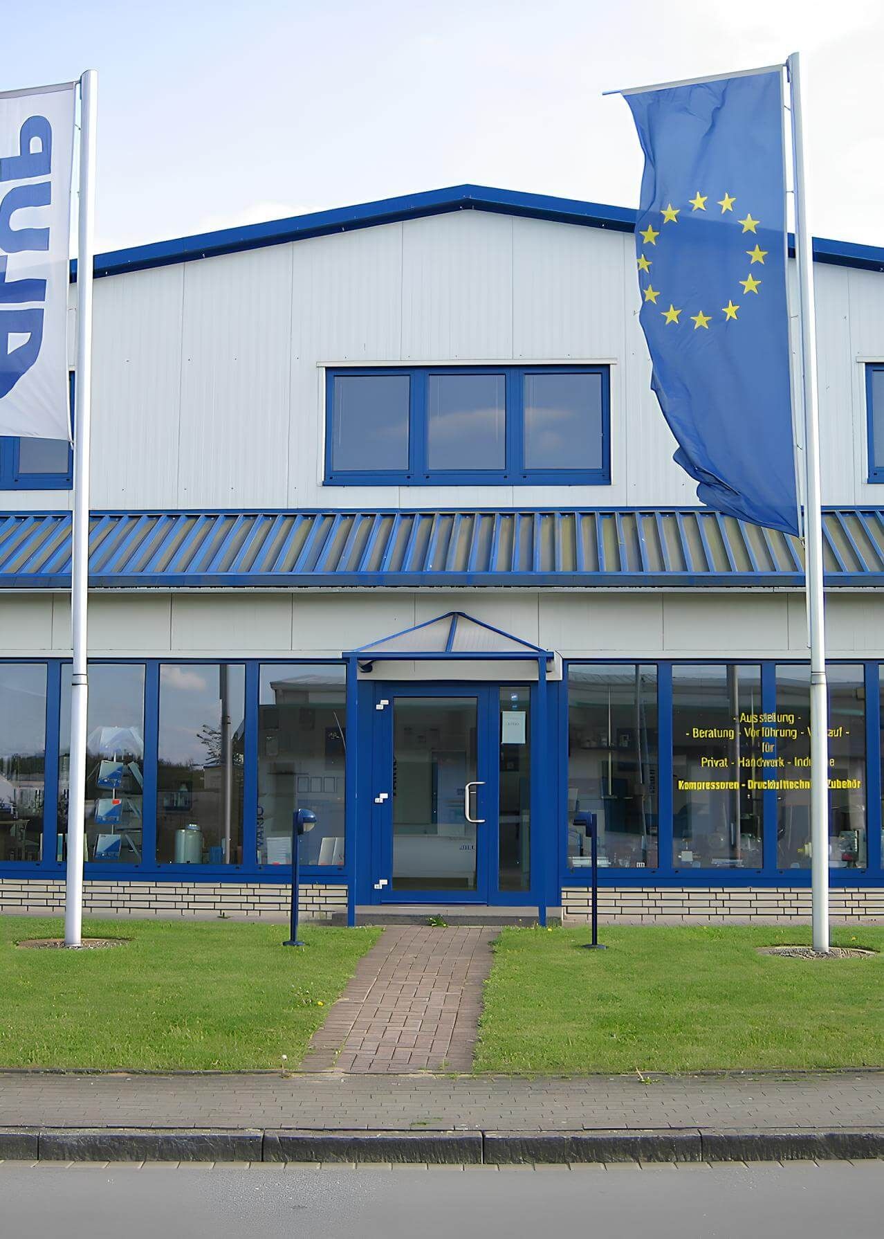 Firmengebäude Vorderansicht